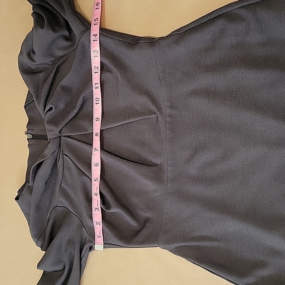 Ro & De Size S Charcoal Gray Midi Dress w/ Twist Detail Excellent Used Condition - Picture 7 of 12